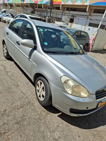 יונדאי אקסנט i25
