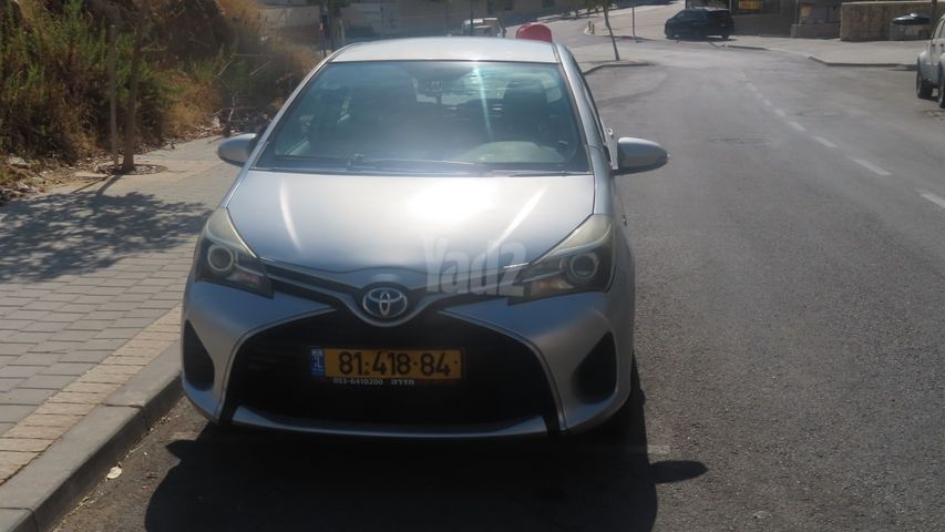 טויוטה יאריס