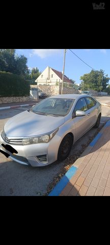 מודעת רכב טויוטה קורולה