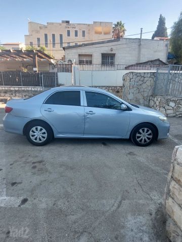 טויוטה קורולה