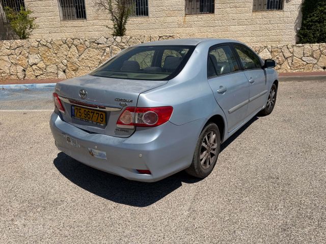 טויוטה קורולה