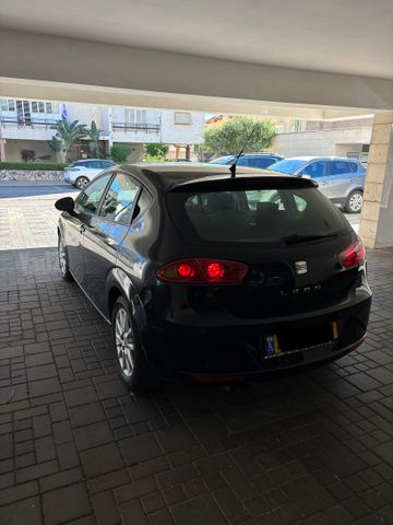 סיאט לאון