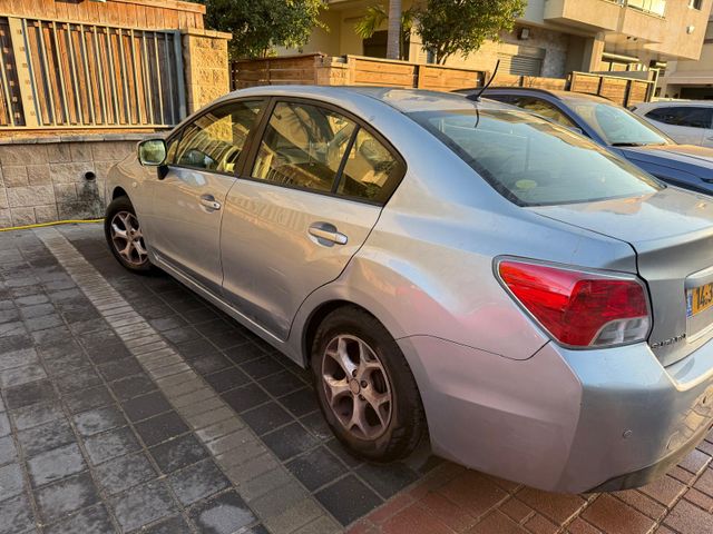 סובארו אימפרזה