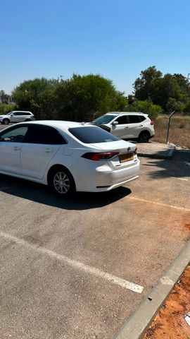 טויוטה קורולה