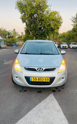 יונדאי i20
