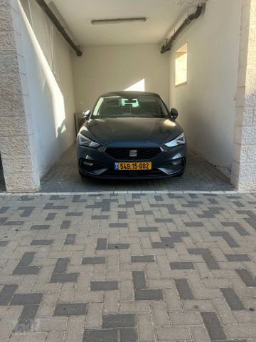 מודעת רכב סיאט לאון