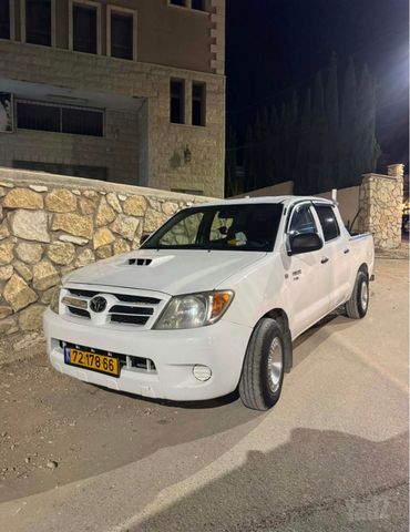 מודעת רכב טויוטה היילקס ויגו