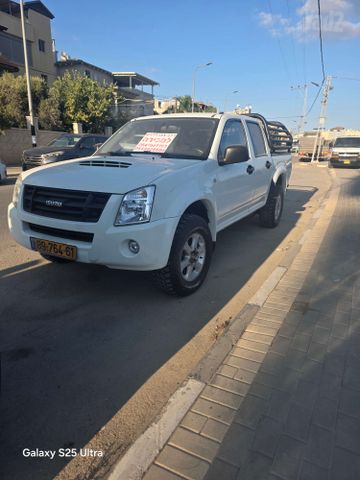 מודעת רכב איסוזו די-מקס