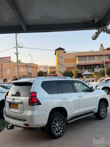 מודעת רכב טויוטה לנד קרוזר 1