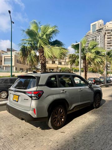 סובארו פורסטר