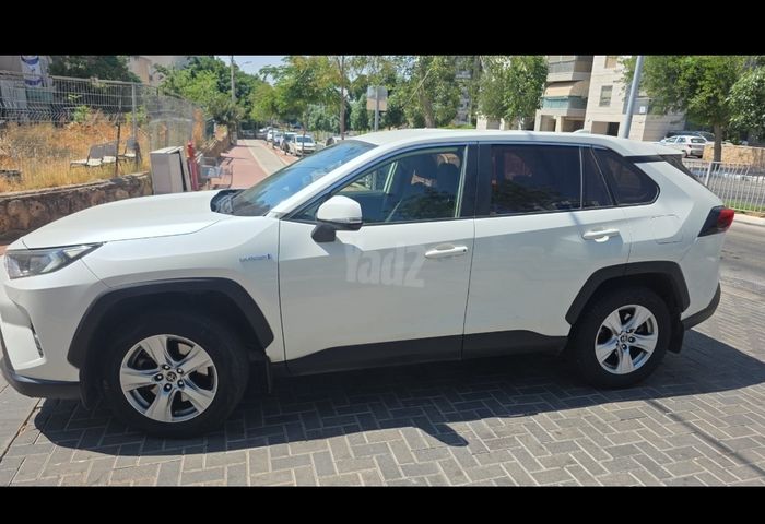 טויוטה RAV4