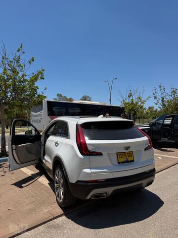 קאדילק XT4