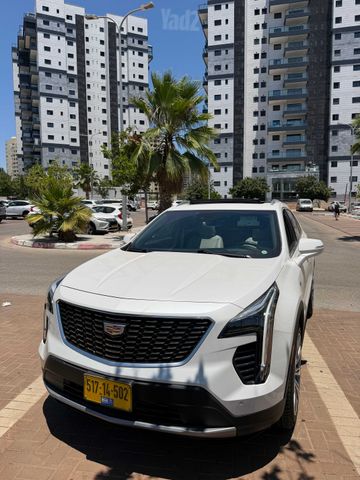 קאדילק XT4