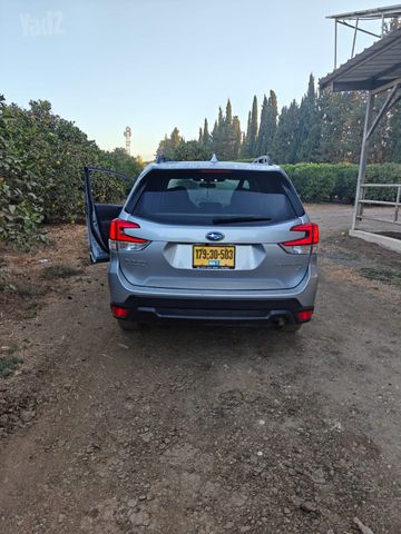 סובארו פורסטר