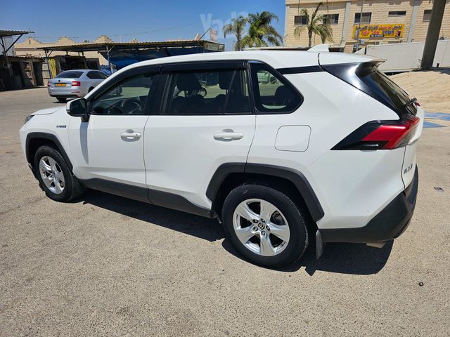 מודעת רכב טויוטה RAV4