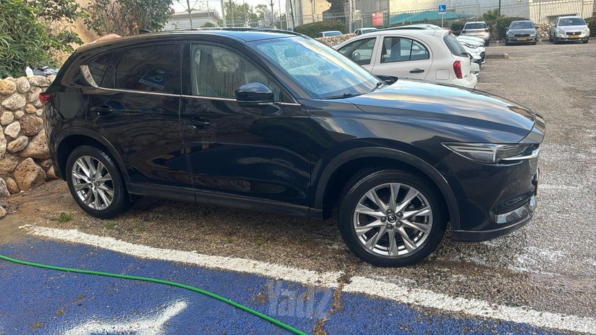 מודעת רכב מאזדה CX-5