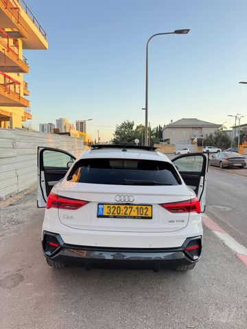 אאודי Q3