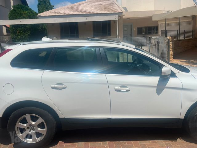 וולוו XC60