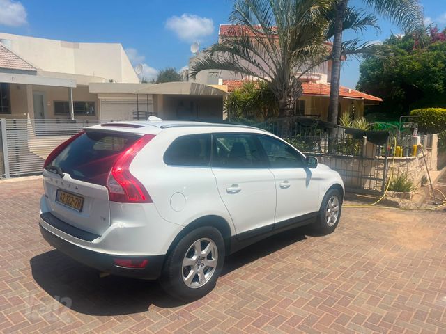 מודעת רכב וולוו XC60