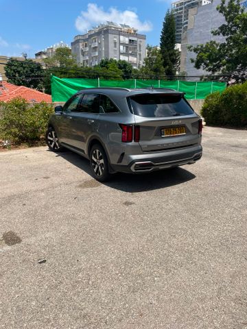 קיה סורנטו