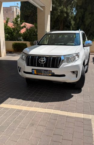 מודעת רכב טויוטה לנד קרוזר