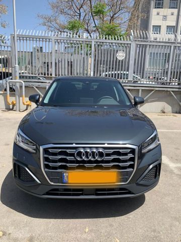 אאודי Q2