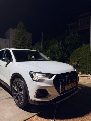 אאודי Q3