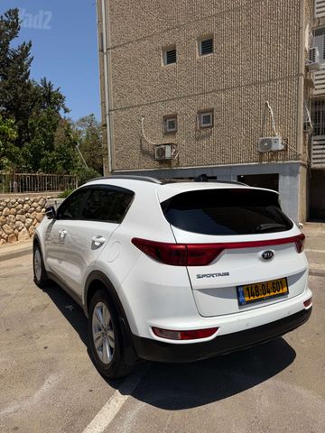 קיה ספורטז'