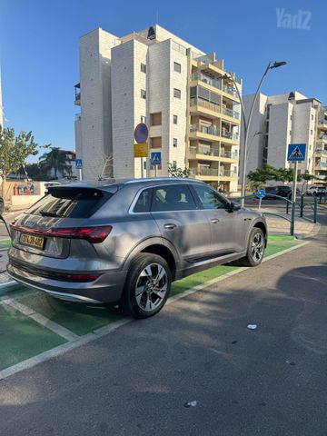 אאודי E-tron