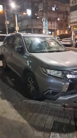 מיצובישי אאוטלנדר