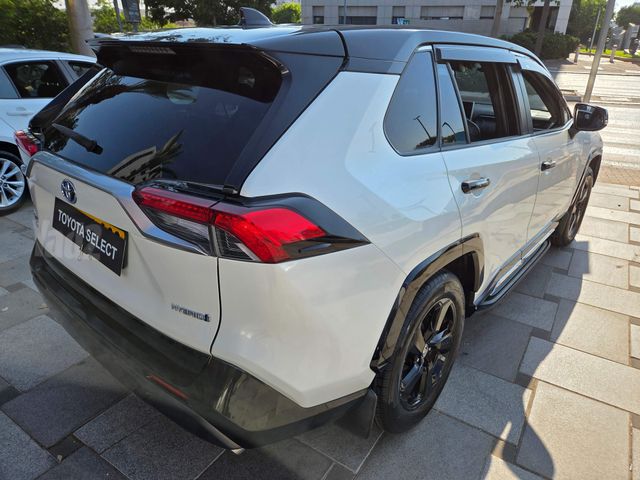 טויוטה RAV4