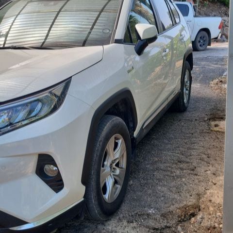 מודעת רכב טויוטה RAV4