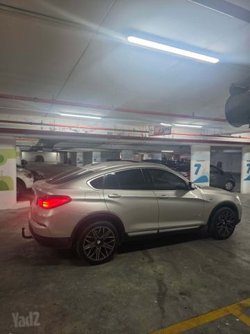 ב מ וו X4