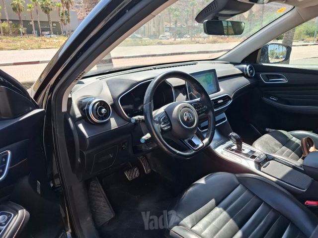 אם ג'י EHS PHEV