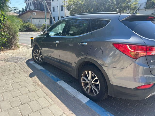 יונדאי סנטה פה