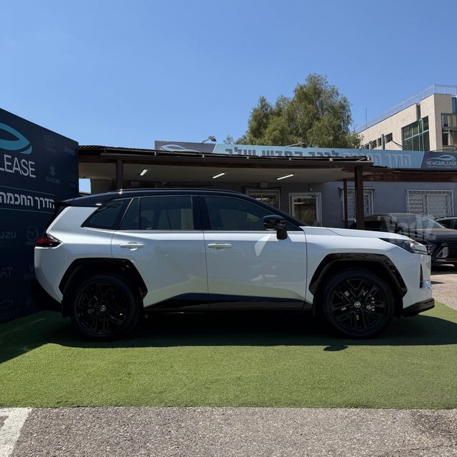 טויוטה RAV4
