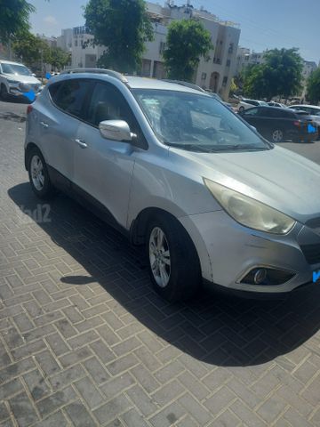 יונדאי ix35