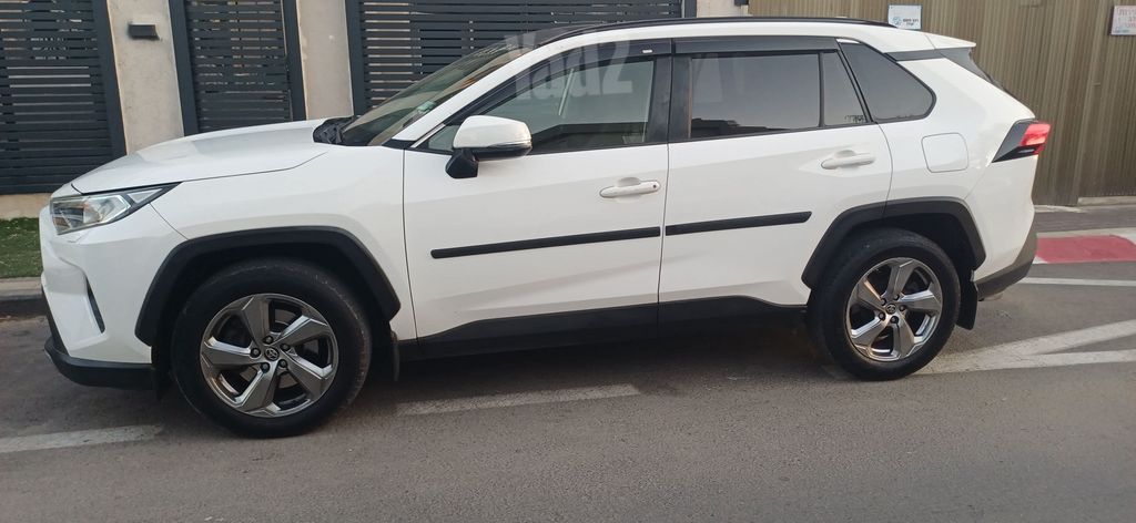 מודעת רכב טויוטה RAV4