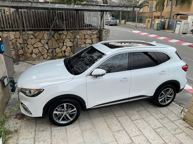 אם ג'י EHS PHEV
