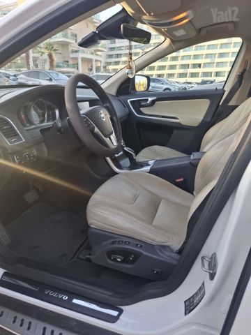 וולוו XC60