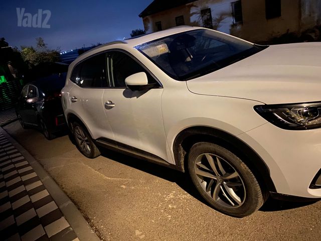 מודעת רכב אם ג'י EHS PHEV