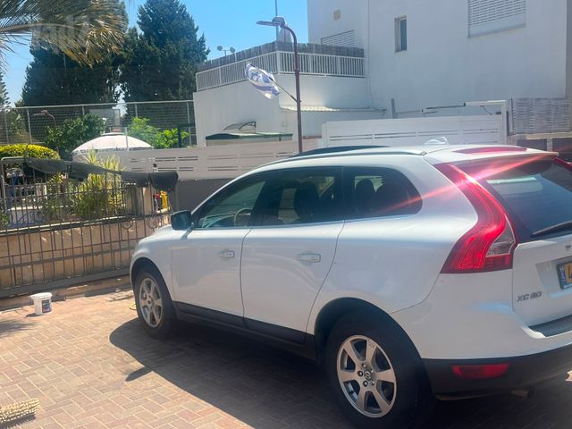 וולוו XC60