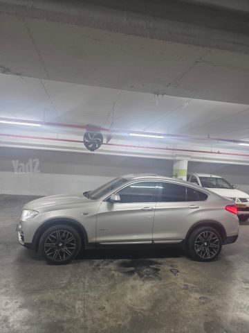 ב מ וו X4