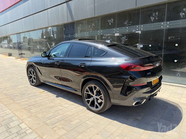 ב מ וו X6