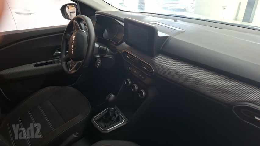דאצ'יה סנדרו Stepway