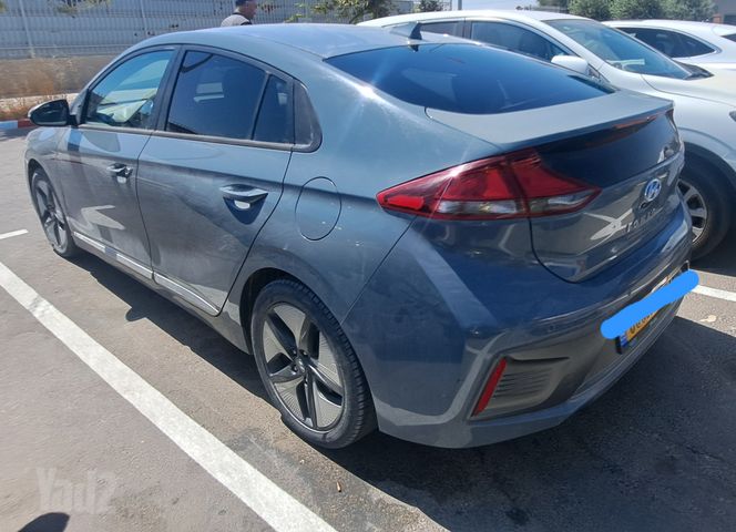 יונדאי איוניק
