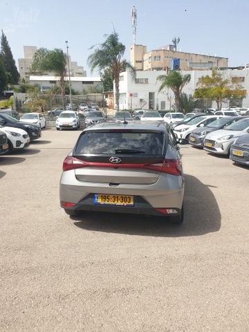 יונדאי i20