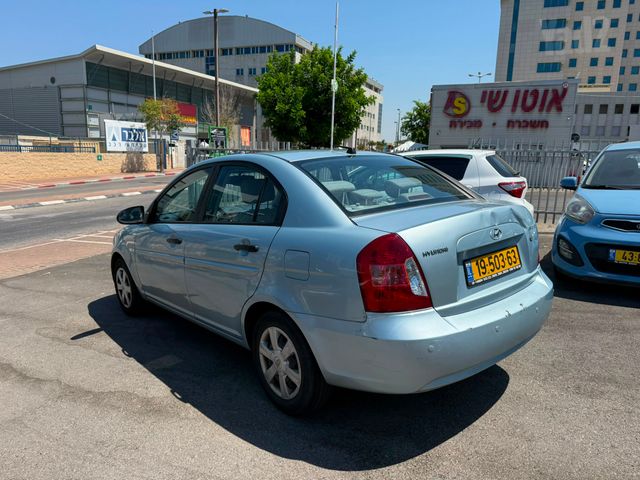 יונדאי אקסנט i25
