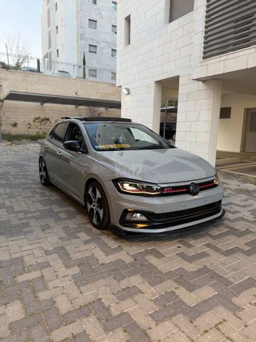 פולקסווגן פולו 