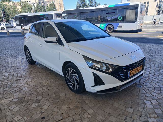 יונדאי i20